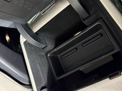 Certified 2025 Lincoln Navigator Reserve image 46