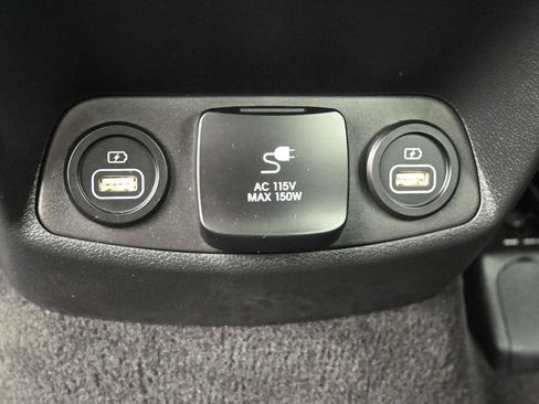 Used 2023 Hyundai Santa Fe Limited AWD/4WD image 20
