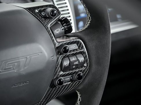 Used 2020 Ford GT Carbon Series RWD image 41