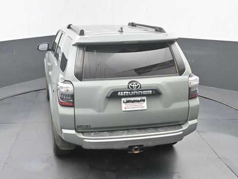 Used 2022 Toyota 4Runner TRD Off-Road Premium w/ Moonroof Package AWD/4WD image 15