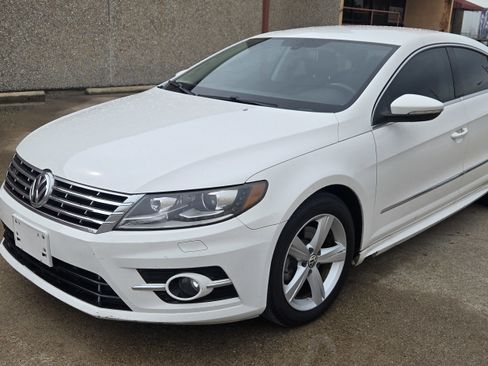 Used 2014 Volkswagen CC R-Line FWD image 2