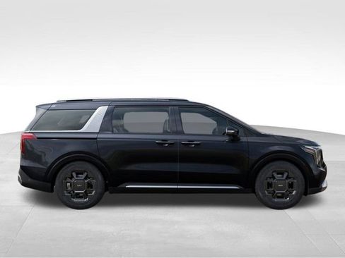 Certified 2026 Kia Carnival SX FWD image 7