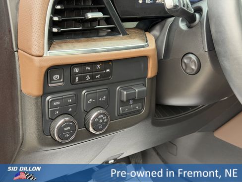 Certified 2025 Chevrolet Suburban High Country image 13