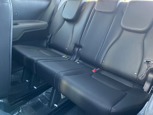 New 2026 Kia Carnival image 15