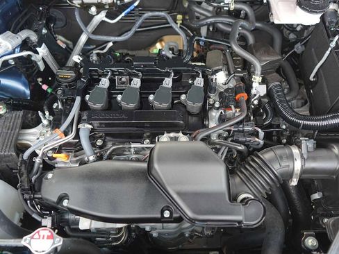 Certified 2025 Honda CR-V EX image 9