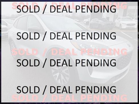 Used 2020 Ford Escape SE Sport image 1