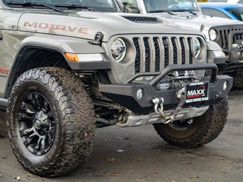 Used 2021 Jeep Gladiator Mojave AWD/4WD image 7