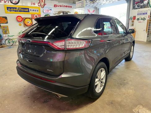 Used 2018 Ford Edge SEL FWD image 5