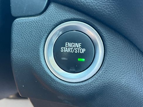 Used 2024 Chevrolet Equinox LT image 19