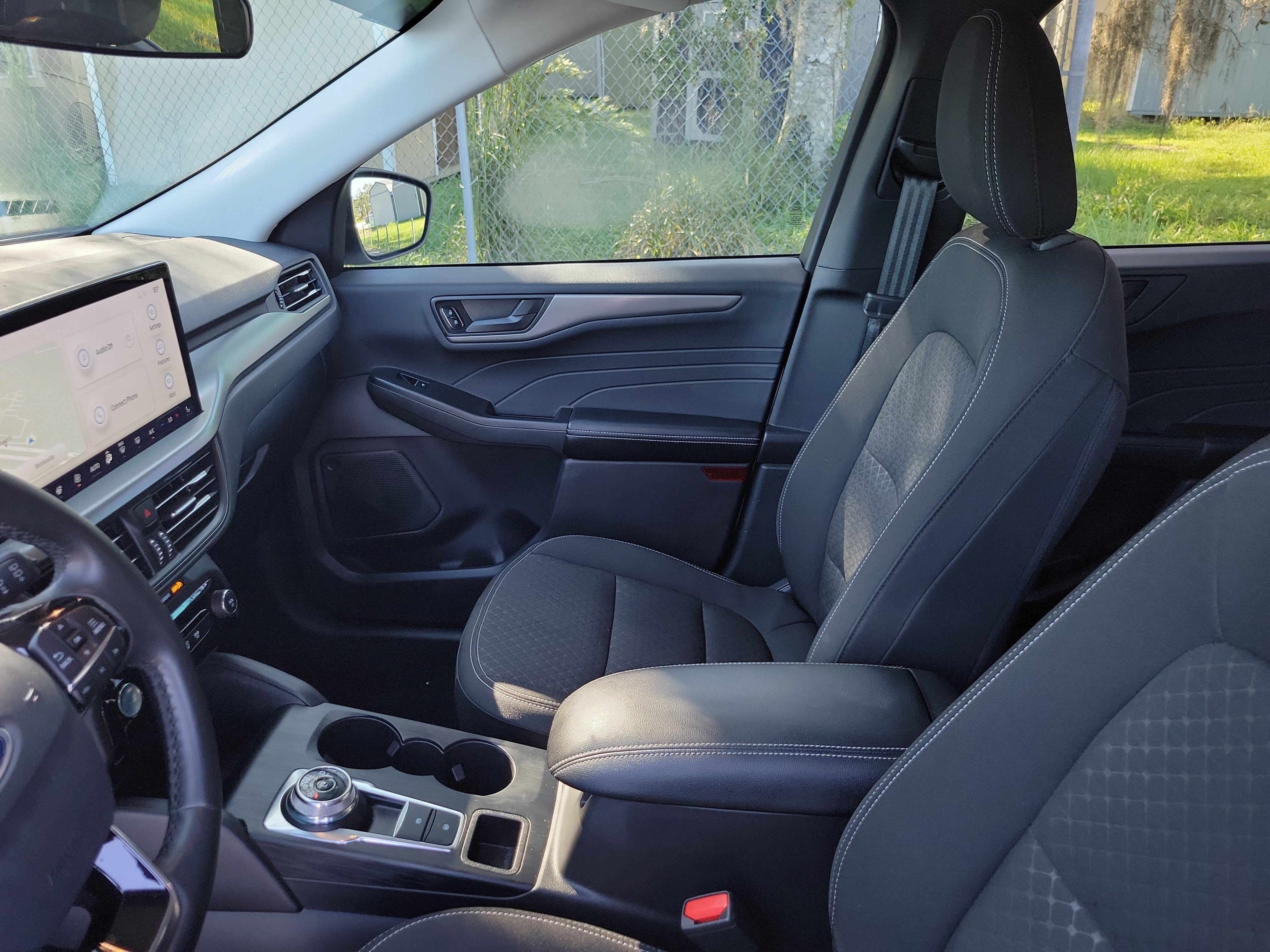 Used 2024 Ford Escape Active w/ Tech Pack #1 AWD/4WD image 11