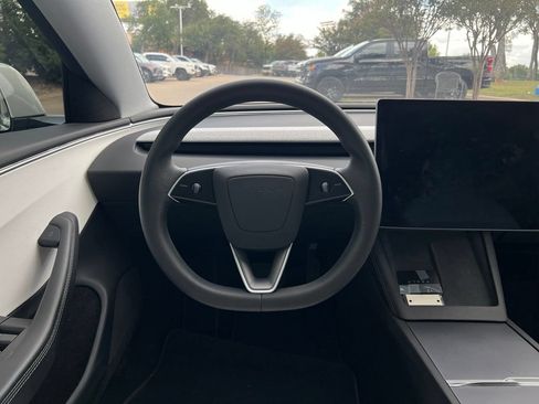 Used 2024 Tesla Model 3 Standard Range RWD image 13