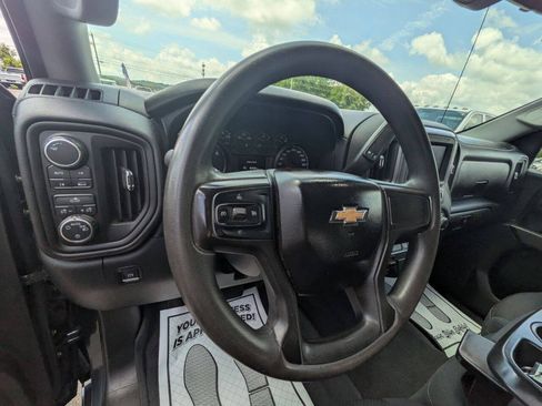 Used 2020 Chevrolet Silverado 1500 Custom w/ Custom Value Package AWD/4WD image 13
