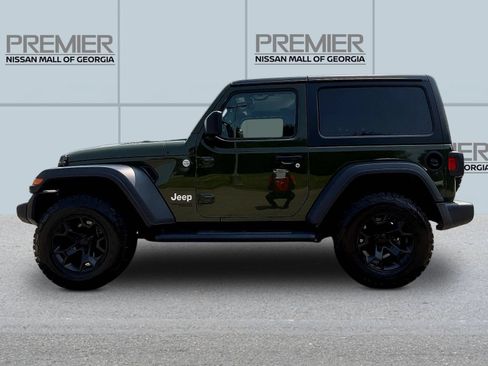 Used 2020 Jeep Wrangler Sport AWD/4WD image 4