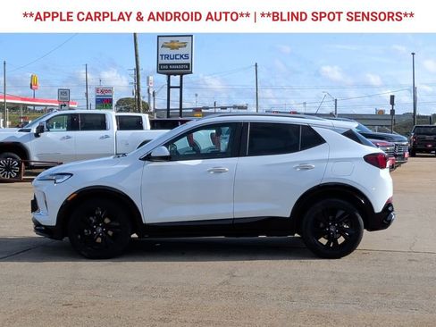 Used 2024 Buick Encore GX Sport Touring image 5