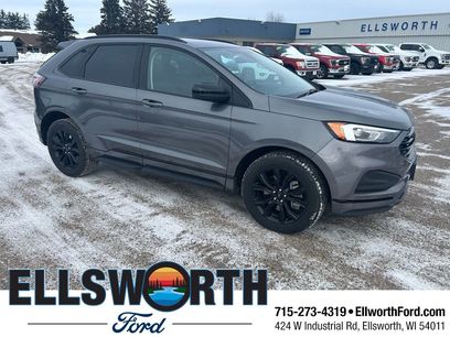 Used 2022 Ford Edge SE w/ Black Appearance Package