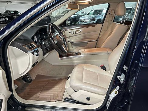 Used 2014 Mercedes-Benz E 350 4MATIC Sedan image 23