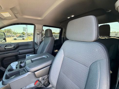Used 2025 Chevrolet Silverado 2500 Custom w/ Custom Value Package AWD/4WD image 15
