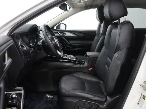 Used 2023 MAZDA CX-9 Touring image 15