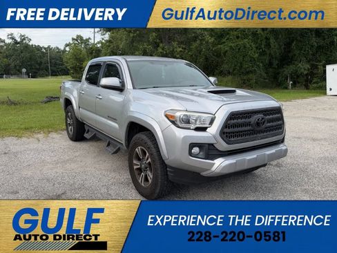 Used 2017 Toyota Tacoma TRD Sport w/ Tow Package RWD image 1