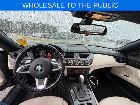 Used 2011 BMW Z4 sDrive30i image 12