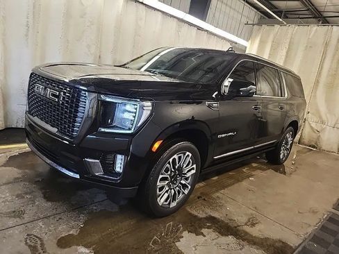 Used 2024 GMC Yukon XL Denali Ultimate image 2
