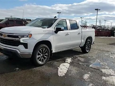 Certified 2024 Chevrolet Silverado 1500 LT image 3