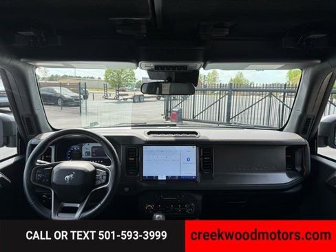 Used 2024 Ford Bronco Badlands image 13