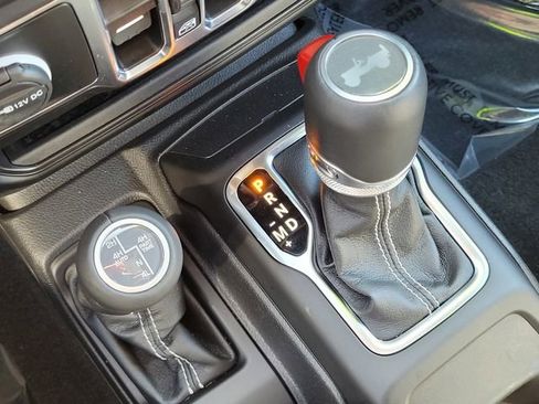 Used 2023 Jeep Wrangler Unlimited Sahara w/ Cold Weather Group image 22