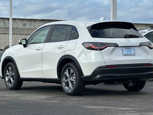 New 2026 Honda HR-V LX image 5