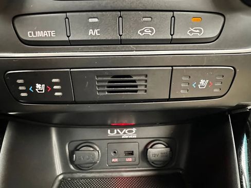 Used 2014 Kia Sorento EX w/ EX V6 Touring Package image 16