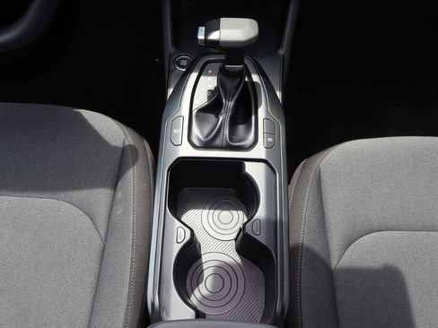 Used 2025 Kia K4 FWD image 18
