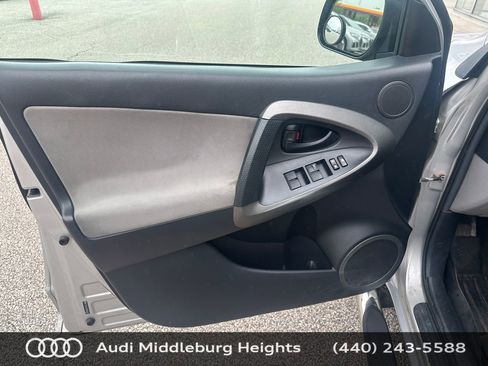 Used 2012 Toyota RAV4 4WD w/ Upgrade Value Pkg image 13