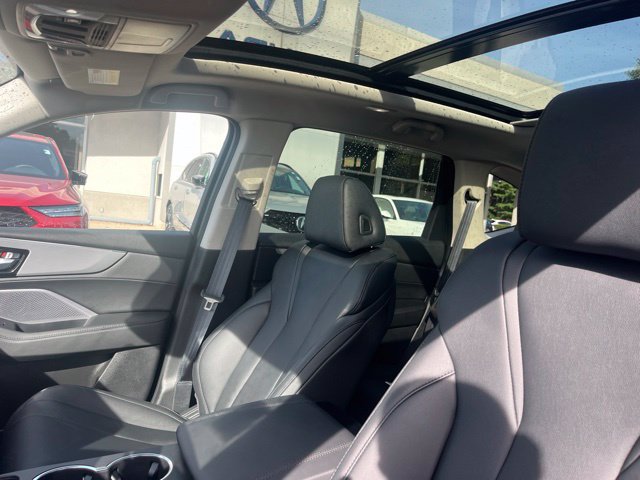 Used 2025 Acura MDX SH-AWD image 35