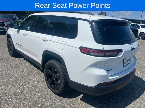 New 2025 Jeep Grand Cherokee L Limited w/ Black Appearance Package image 30