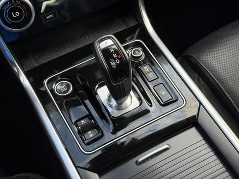 Used 2020 Jaguar XE S AWD/4WD image 49