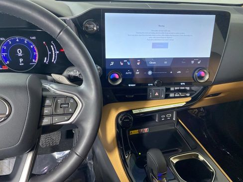 Used 2026 Lexus NX 350 AWD w/ Premium Package image 16