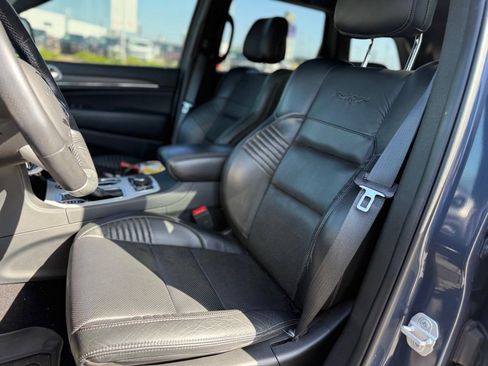 Used 2020 Jeep Grand Cherokee SRT AWD/4WD image 5
