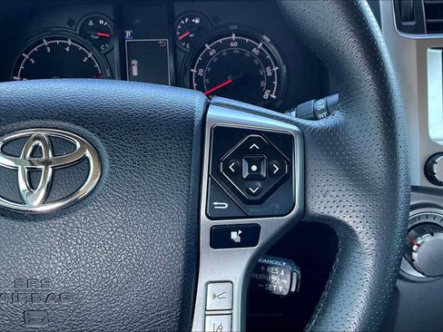 Used 2020 Toyota 4Runner SR5 Premium RWD image 23
