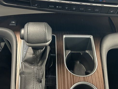 Used 2022 Toyota Sienna XLE image 30