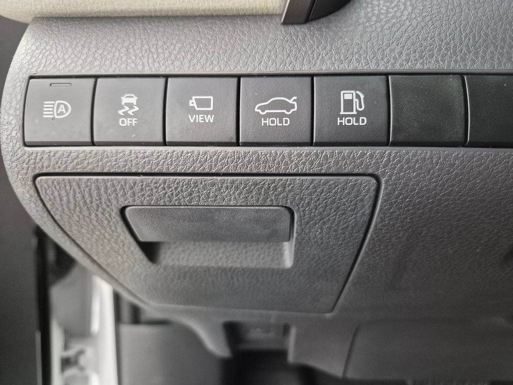 Used 2021 Toyota Camry XLE w/ Navigation Upgrade Package FWD image 12