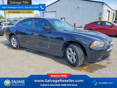Used 2014 Dodge Charger SE RWD image 5