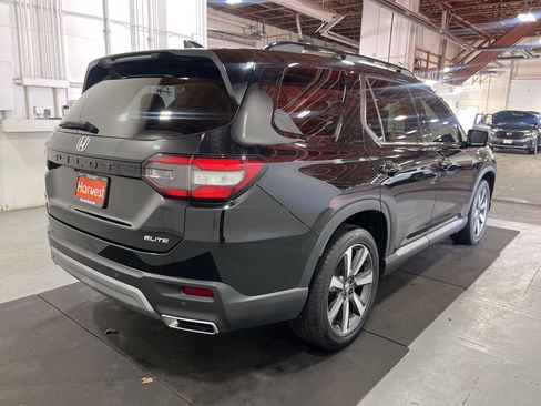 Used 2023 Honda Pilot Elite image 9