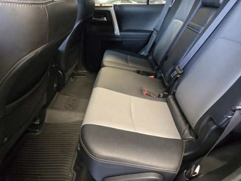 Used 2023 Toyota 4Runner SR5 Premium w/ Moonroof Package AWD/4WD image 12