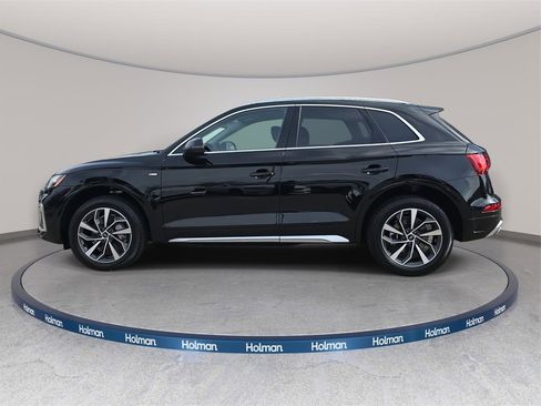 Used 2023 Audi Q5 2.0T Premium w/ Convenience Package image 7