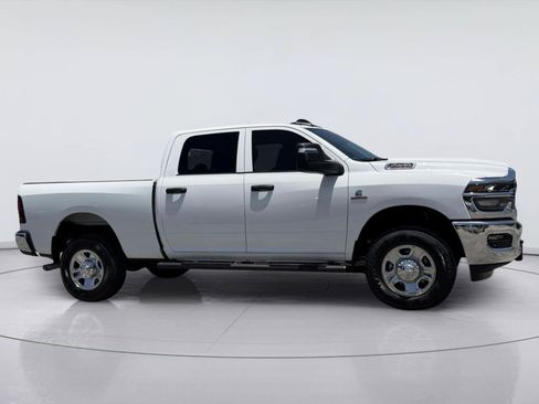 Used 2025 RAM 2500 Tradesman AWD/4WD image 4