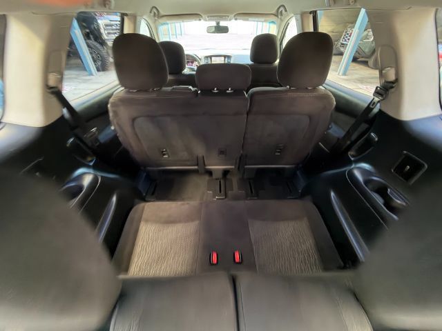 Used 2016 Nissan Pathfinder SV FWD image 16