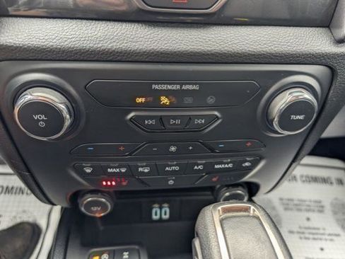 Used 2021 Ford Ranger Lariat w/ Equipment Group 501A High image 17