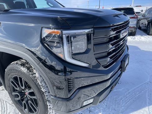 Used 2022 GMC Sierra 1500 Elevation image 27