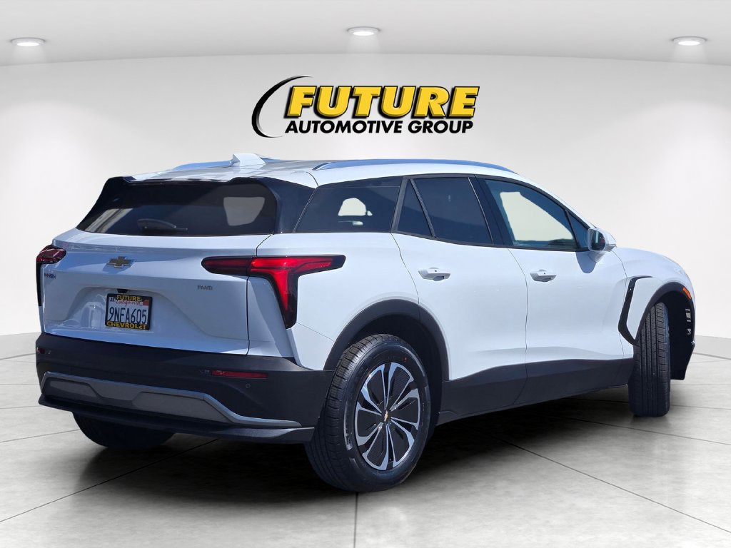 Used 2024 Chevrolet Blazer EV LT AWD/4WD image 4