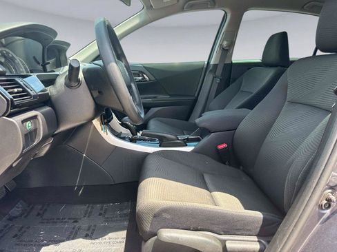 Certified 2017 Honda Accord LX image 18